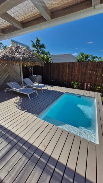 Moorea Temae Bungalow with pool - Fare Ninamu - Image 1