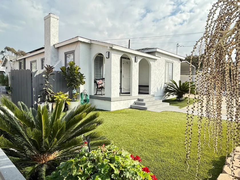 Cozy Casita w/private backyard & parking Pets OK - Image 1