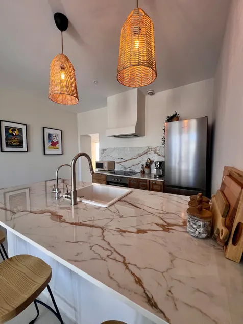 Renovated original cinema townhouse | El Cine - Image 1