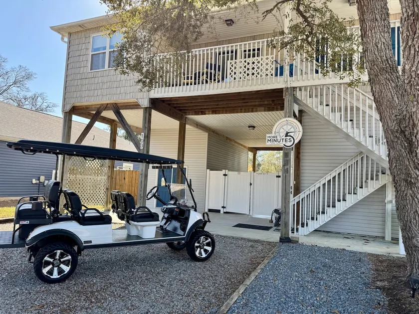 Pet Friendly/Game Room/Golf Cart - 3Bed 2Bath - Image 1