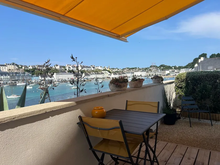 ”LA PETITE MAISON” Waterfront - Image 1