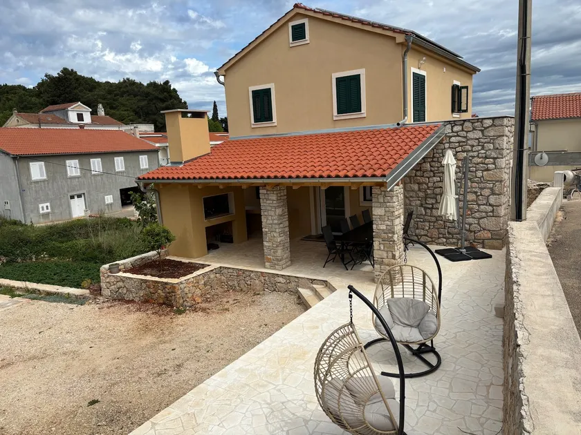 Villa Lali - Modern Villa near the sea in Lukoran - Image 1
