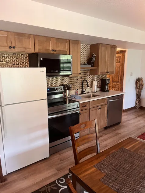 REMODELED: Condo, Minutes to Popular Attractions - Image 1