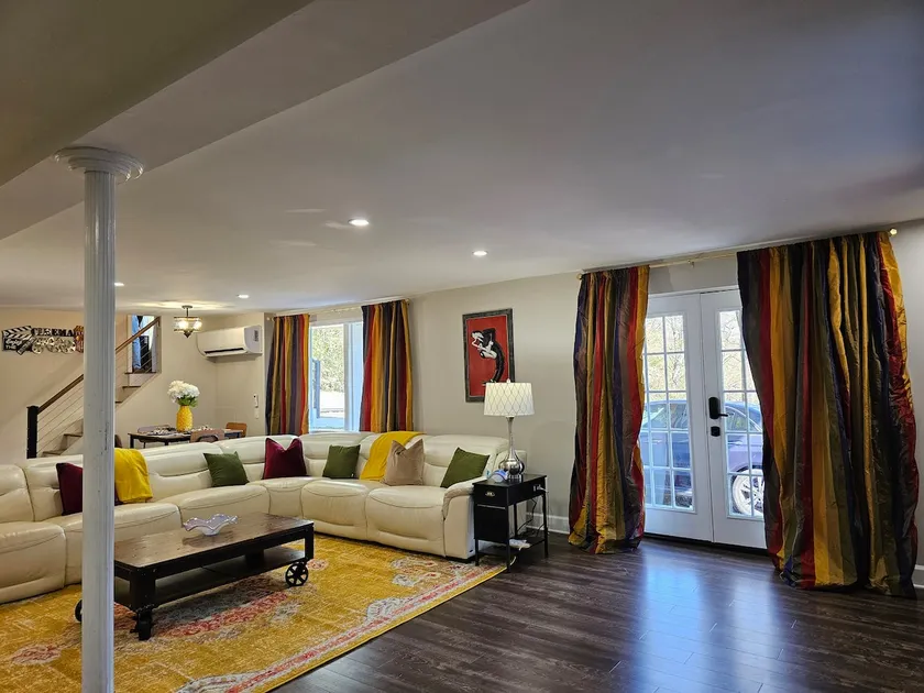 Hilltop Retreat - Image 1