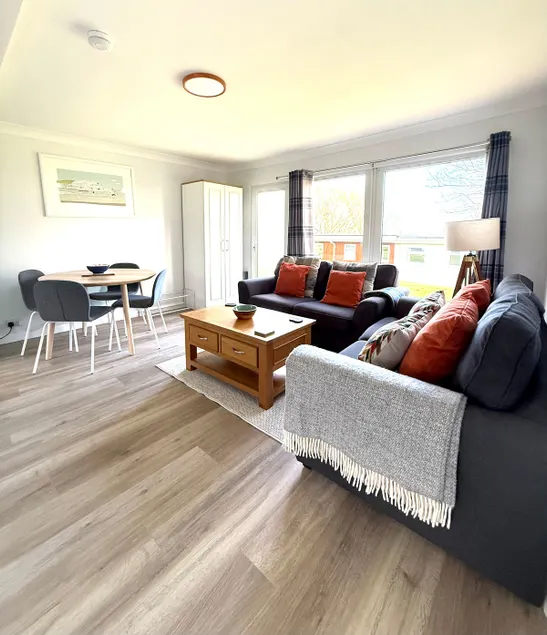 51 Norton Park - Image 1
