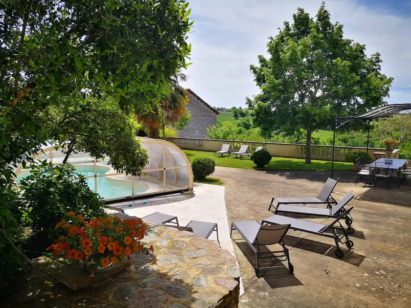 Large charming cottage with pool, ALL INCLUSIVE! - Image 1