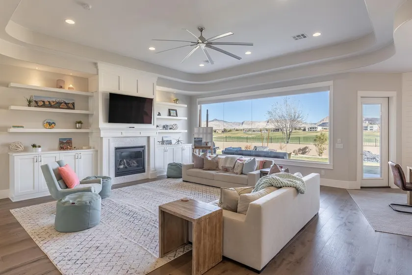 Panoramic 9th Hole Views - Luxe 4BR w/ Rec Room - Image 1