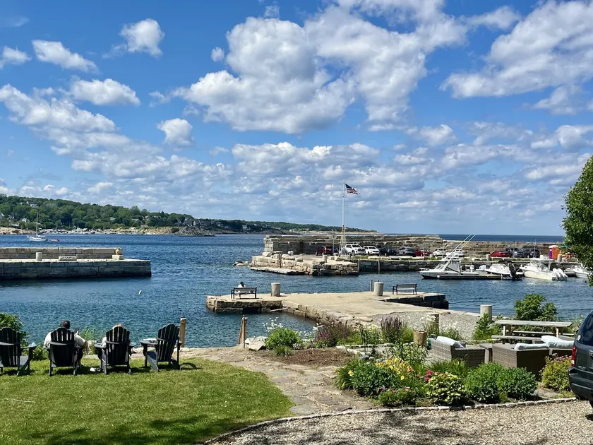 Downtown Waterfront Escape: Views, Parking & Deck! - Image 1