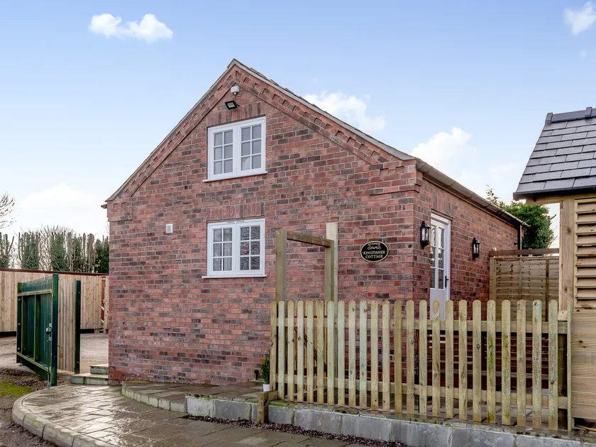 Kingfisher Cottage - Image 1