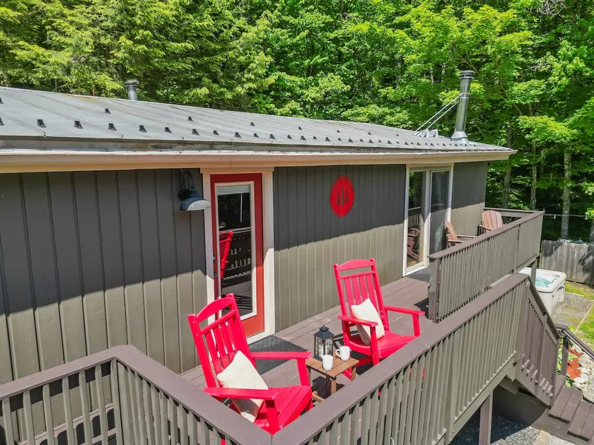 Mountain Retreat | Hot Tub, Game Room, Sleeps 10 - Image 1