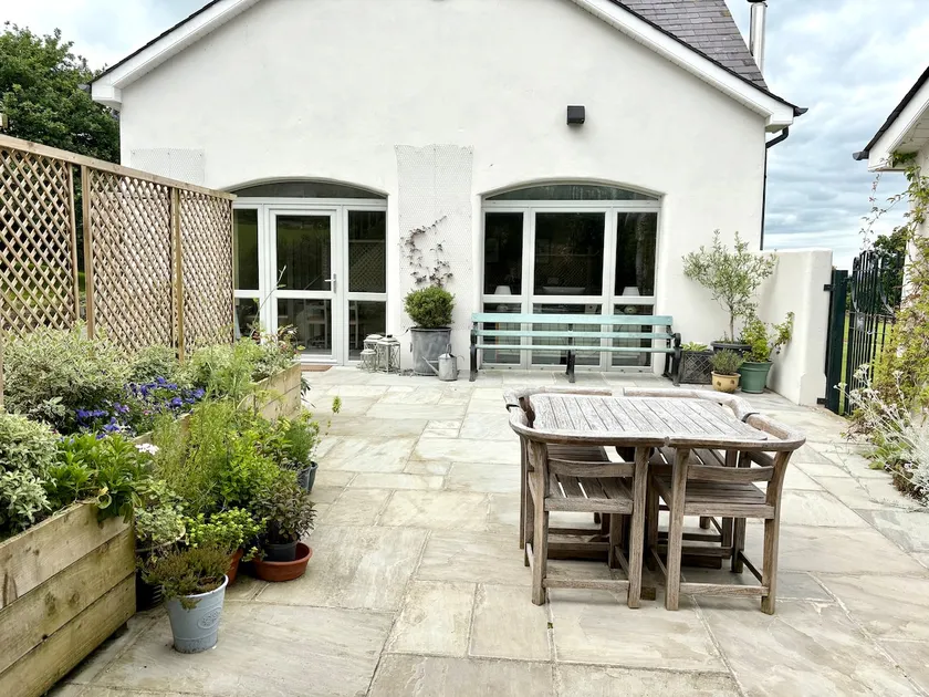 Portloughan Cottage rural retreat with sea views - Image 1