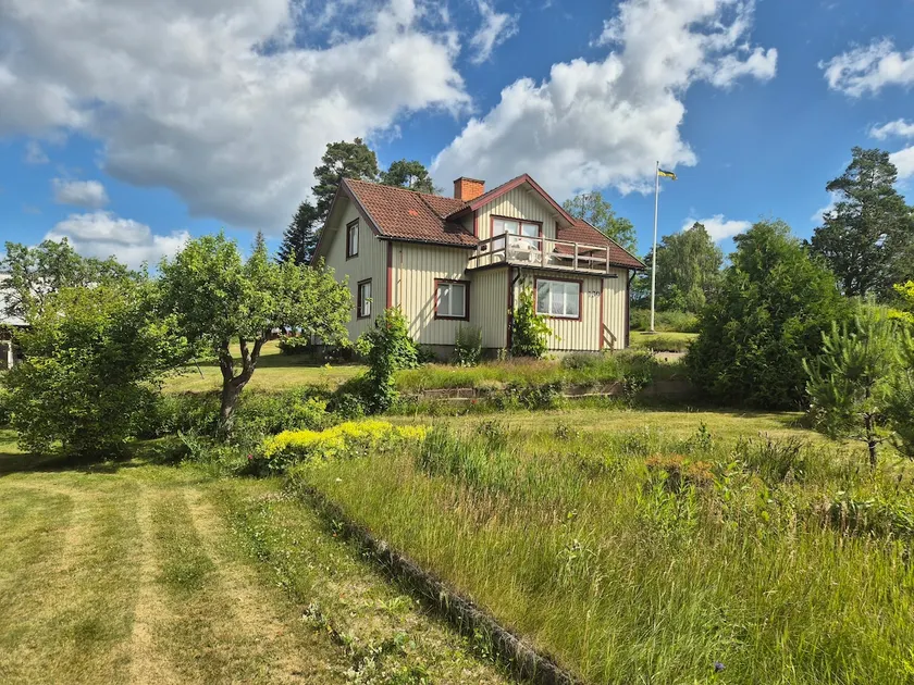 Country houses - Image 1