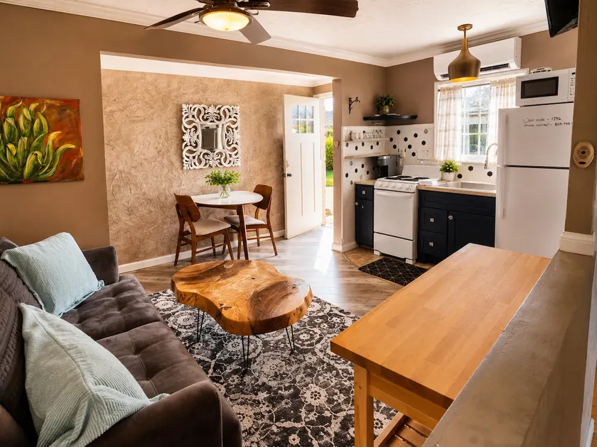 Foothill Hideaway - Image 1