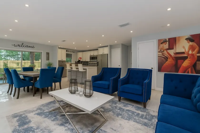Heart of Miami Luxury Home 4BR . Pool 5 Min Beach - Image 1