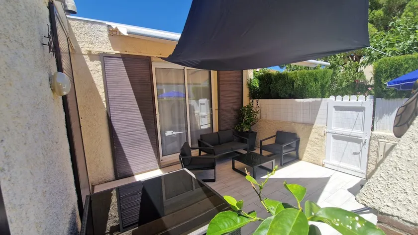 ”La Dolce Vita” Pavilion - Image 1