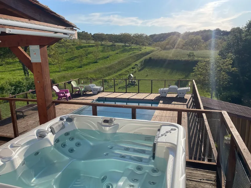 The Bucolic getaway, spa and private pool - Image 1