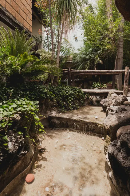 Full house with waterfall and private terrace - Image 1