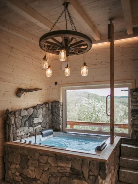 Chalet Vogelnest with private sauna & hot tub - Image 1