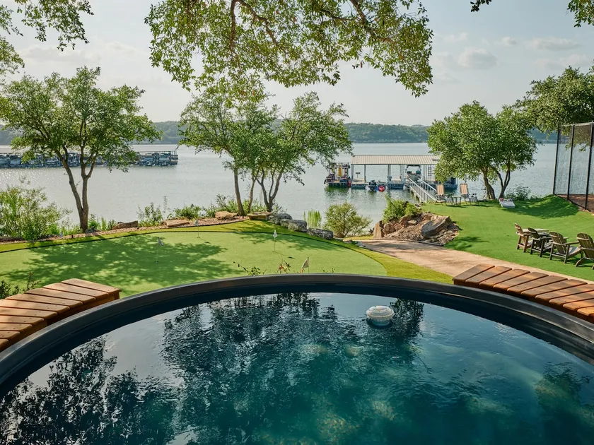 Volleyball, Putting Green, Game Rooms, Sleeps 12 - Image 1