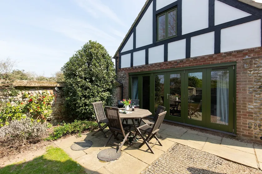 Riding Stable - sleeps 6 guests  in 3 bedrooms - Image 1