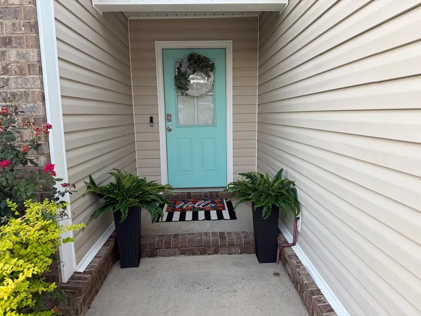 Modern Southern Retreat, Family Friendly & Wi-Fi - Image 1
