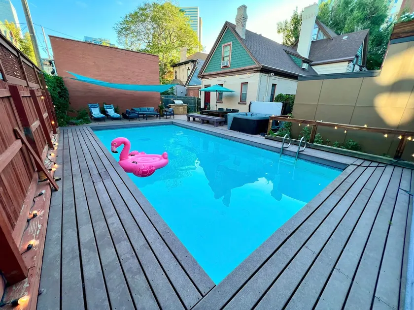 Gorgeous home with pool & tub in downtown Denver - Image 1