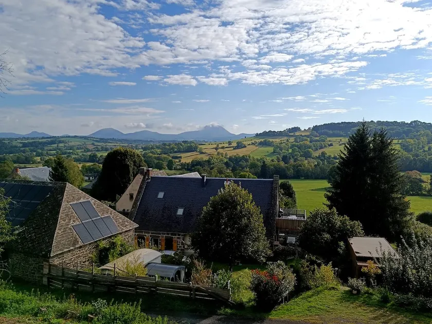 Volc'happy gîte for 17 in the Auvergne Volcanoes. - Image 1