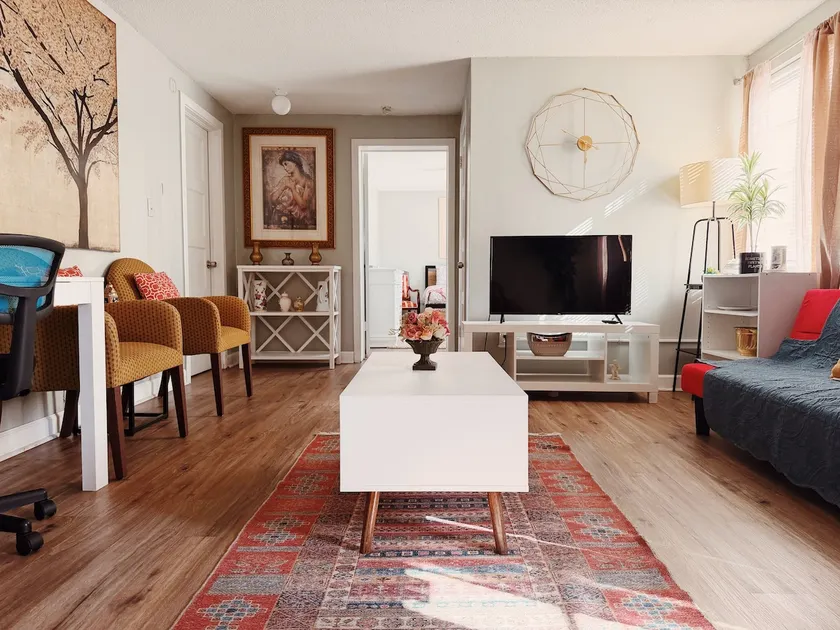 Quiet 1BR Near SGMC · Weekly & Monthly Rates - Image 1