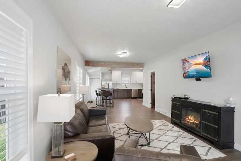 Newly Remodeled House close to downtown Sheridan - Image 1
