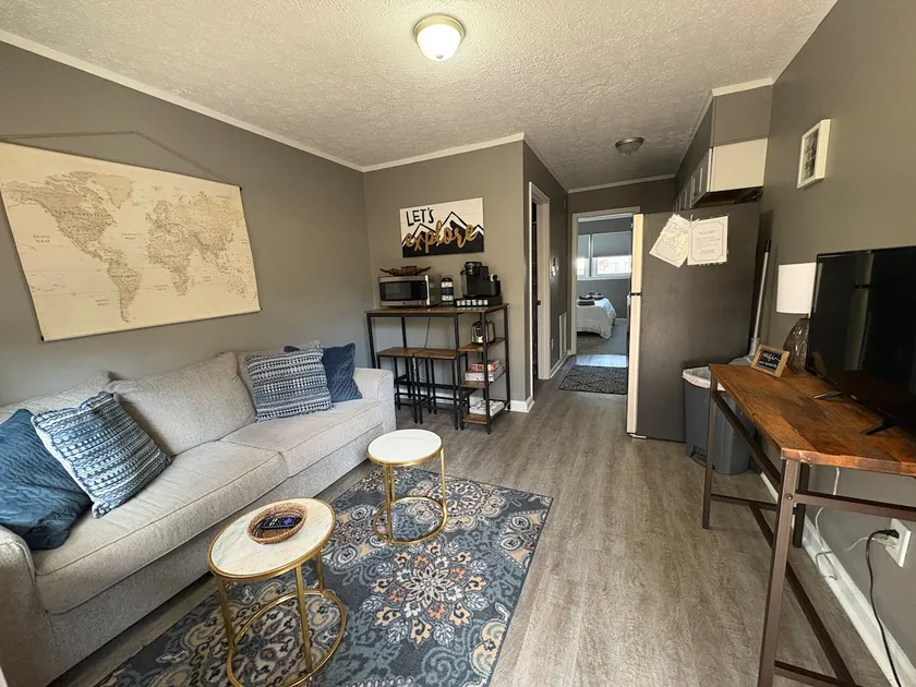 Cozy Court Street #2 - Image 1