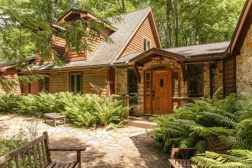 Fernwood Lodge - Image 1