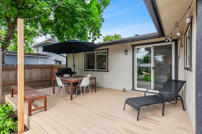 Cozy Bungalow—Fire Pit, Yard & Walk to Dining! - Image 1