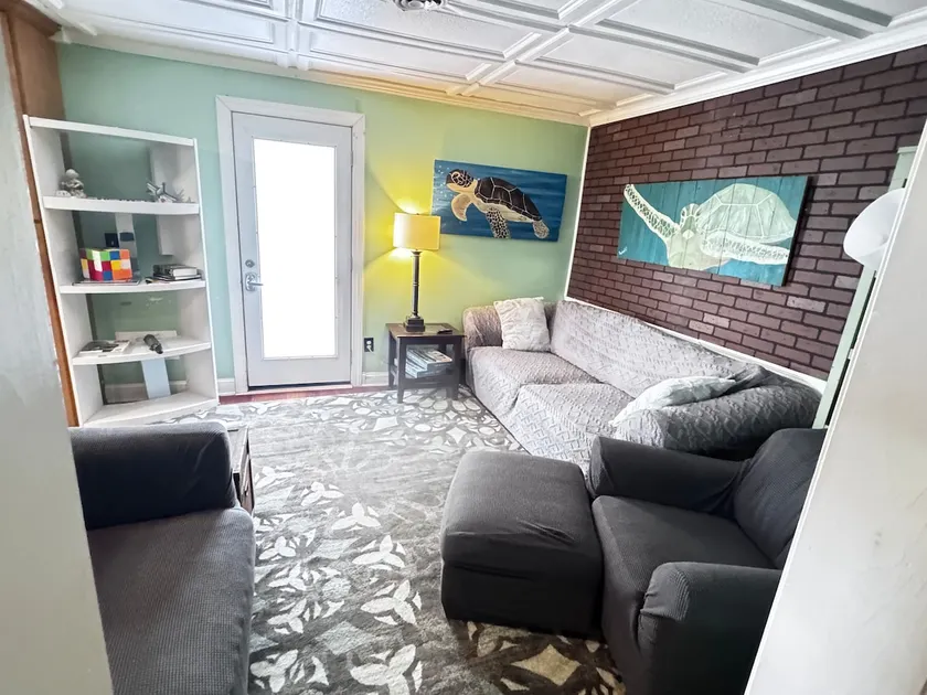 Golf Cart, 2 Bedrooms, Close to Beach, Sleeps 4 - Image 1