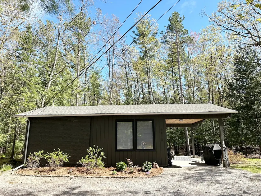West Harbor Hideaway - Image 1