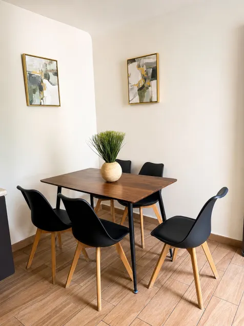 Two-story apartment R18, San Nicolás - Image 1