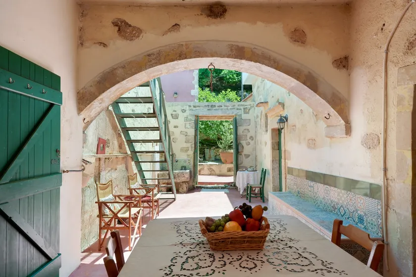 Moundros 1620 Venetian Residence - Image 1