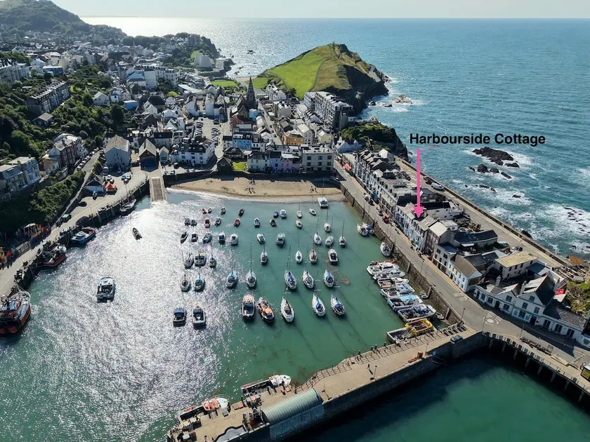 Harbour Cottage - Image 1
