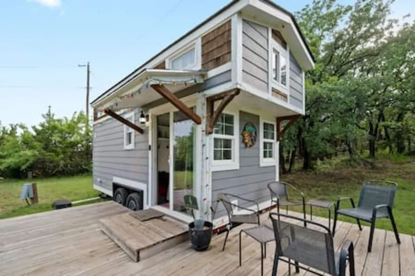 4 Tiny Town + Monthly + Utilities + Comfy Stay - Image 1