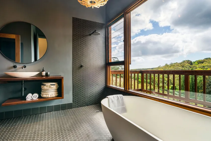 Whistlewood - Stunning Views in the Adelaide Hills - Image 1