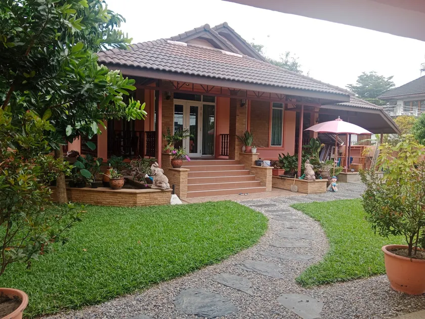Itsaris Guest House, quality cool home, 2 bedrooms - Image 1