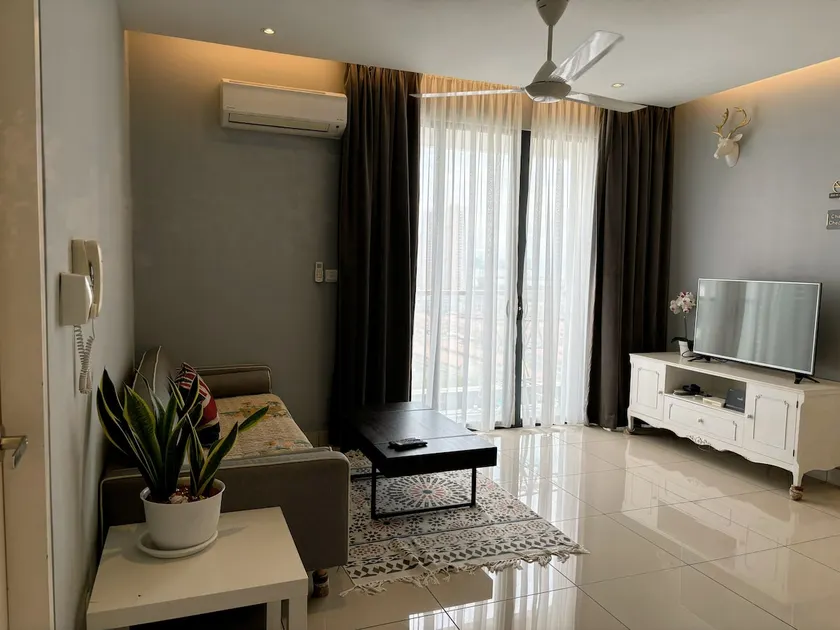 AMAZING WOODSBURY SUITE @ BUTTERWORTH - Image 1