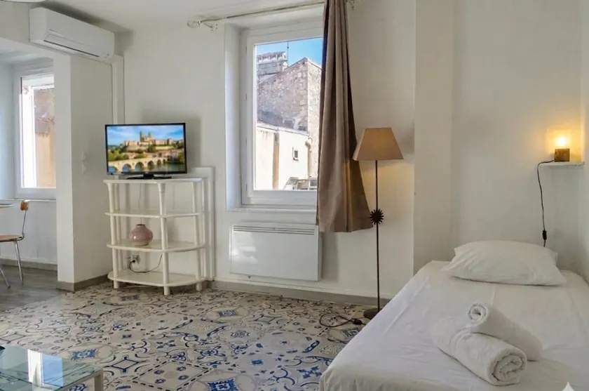 ”Clé des Champs” 3* Furnished Tourist Accommodation Garage option - Image 1