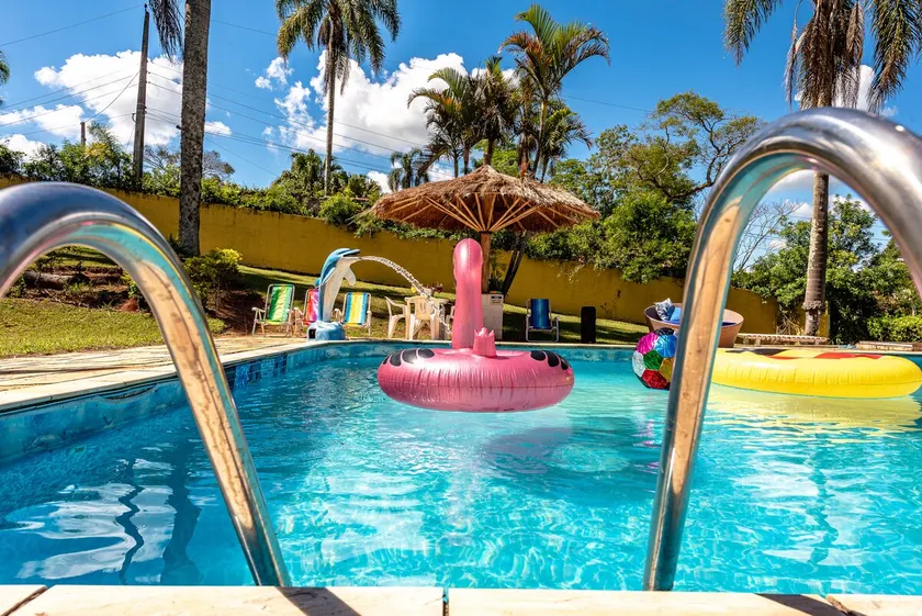 Paradise with Pool, Barbecue Area, Wi-Fi, and Karaoke - Image 1