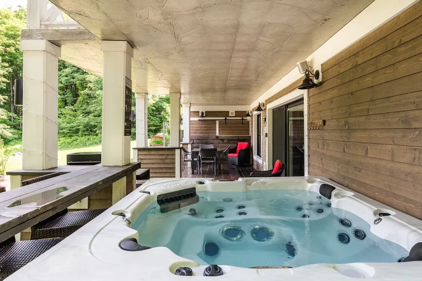Bike and Spa Getaway in Estrie - Image 1