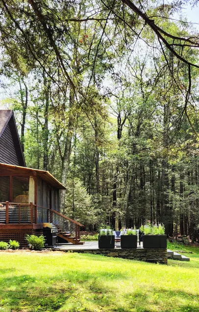 6 Private, Serene Acres, Firepit, Screened Porch - Image 1
