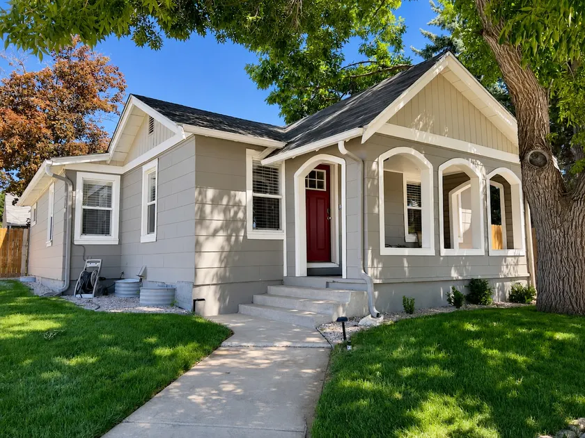 Gorgeous, Renovated 1930s Bungalow in Englewood! - Image 1