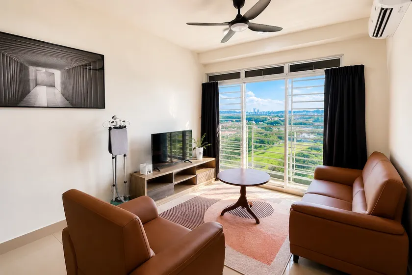 KULAI HOME STAY @IOI MALL / JPO / AEON / SENAI FLUGHAFEN - Image 1