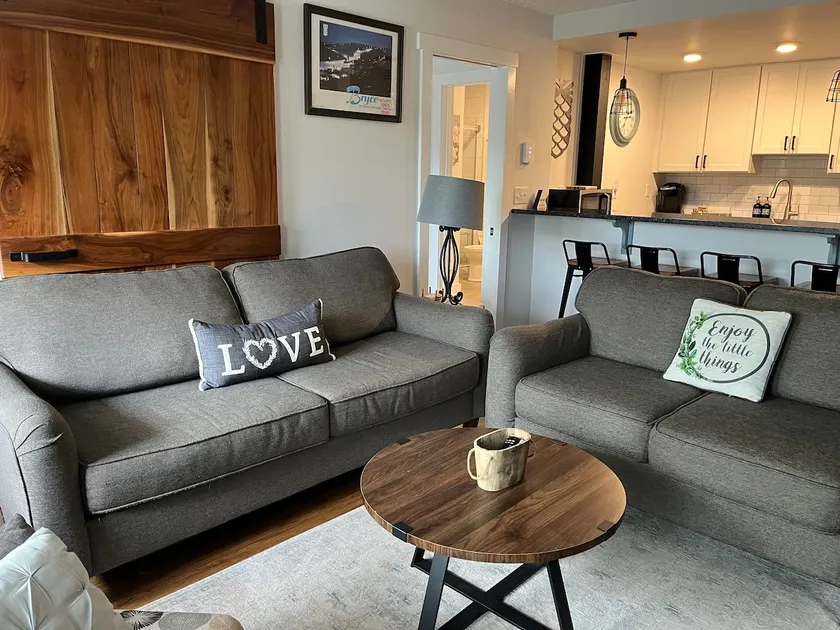 Ski and Golf Condo Aspen East Condos Unit 212 - Image 1