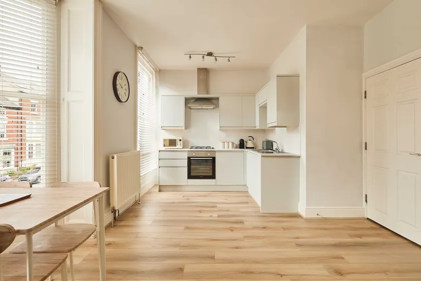 Host & Stay - Normanby Terrace Apartments - Image 1