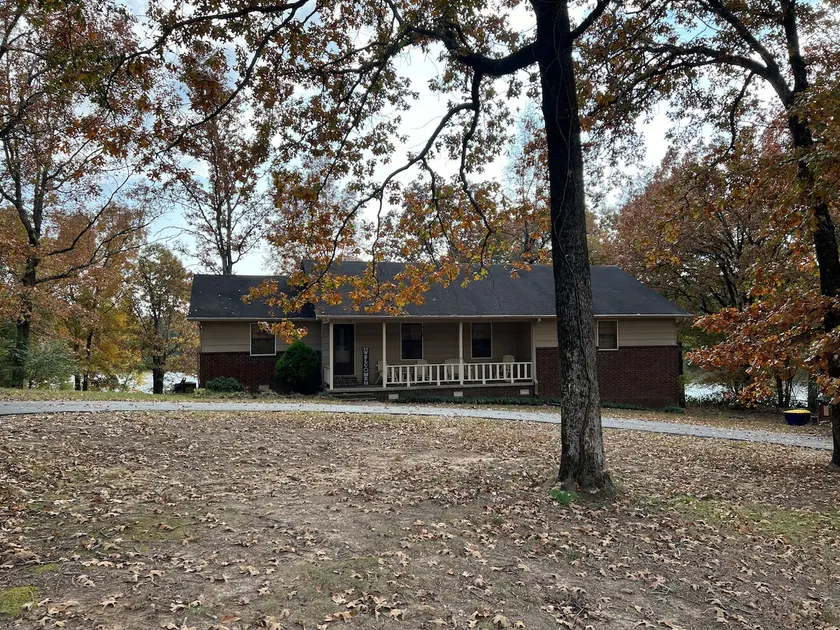 Lakefront Home in Cabot - Image 1